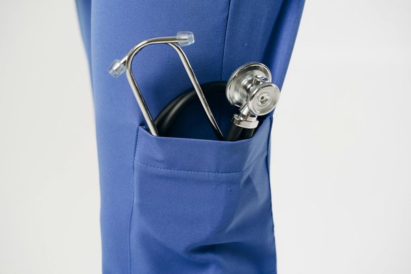 Femmes en Science Médicale : Obstacles à Dépasser et Perspectives à Exploiter dans la Recherche